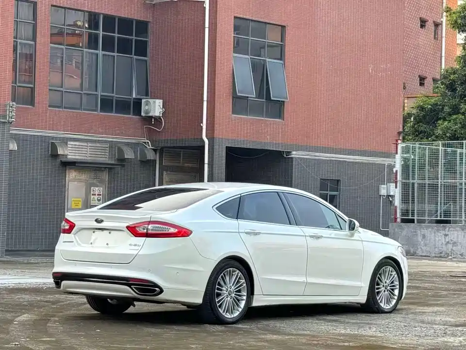 Ford Mondeo Ford Mondeo