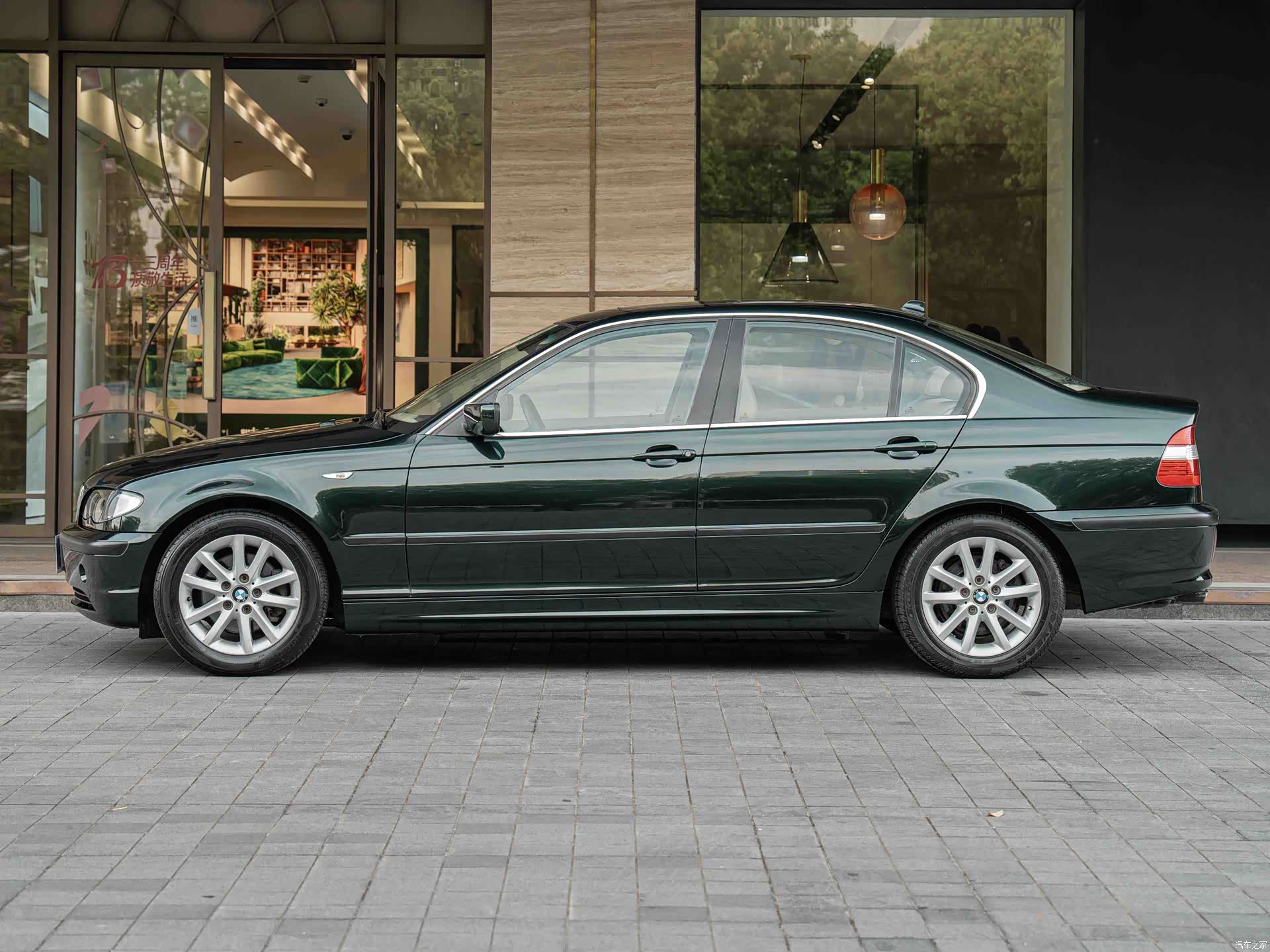 BMW 3 Series, 2005 все фото