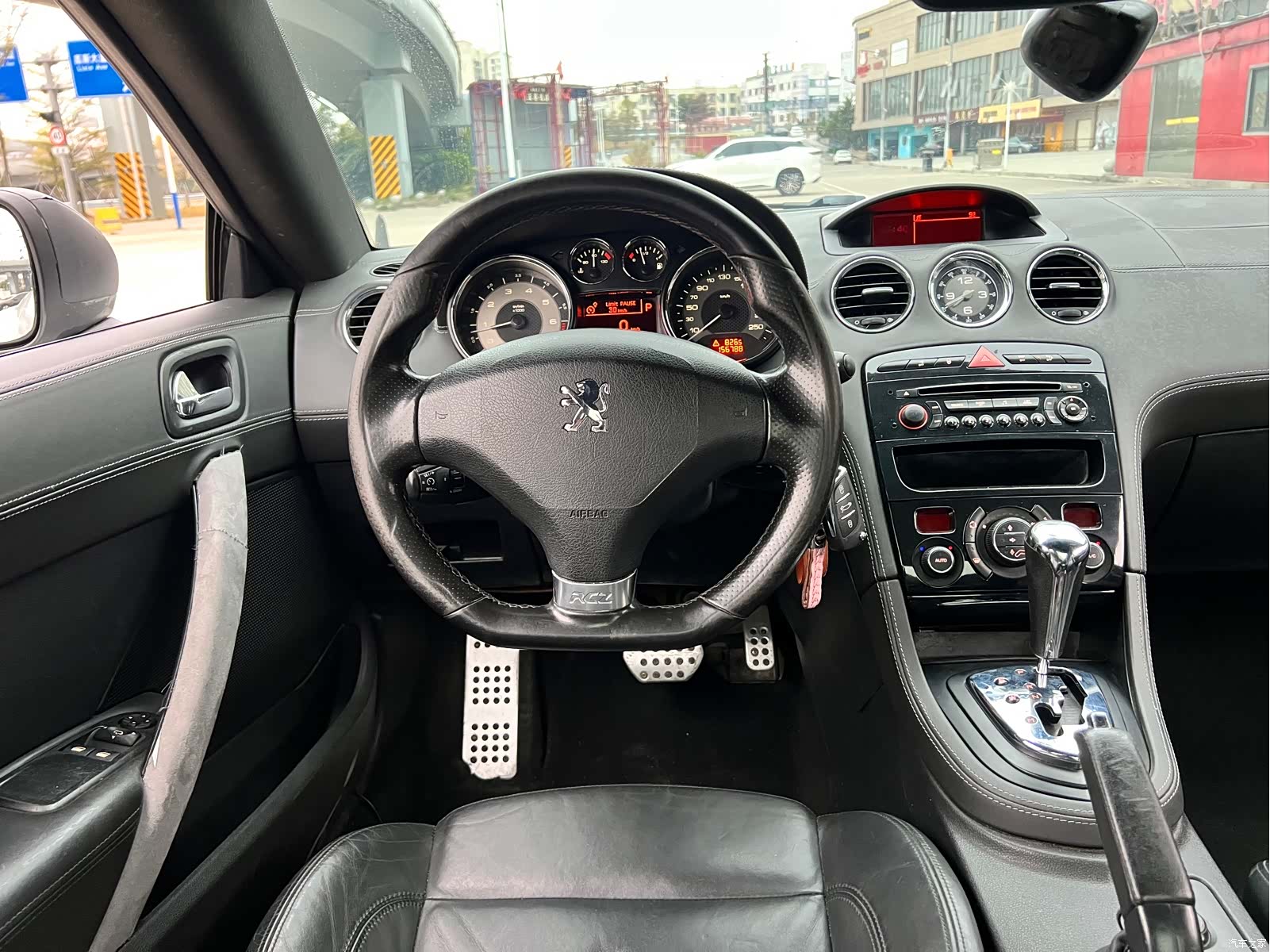 Peugeot RCZ, 2013 7