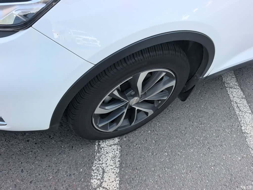 Geely Emgrand, 2019 23