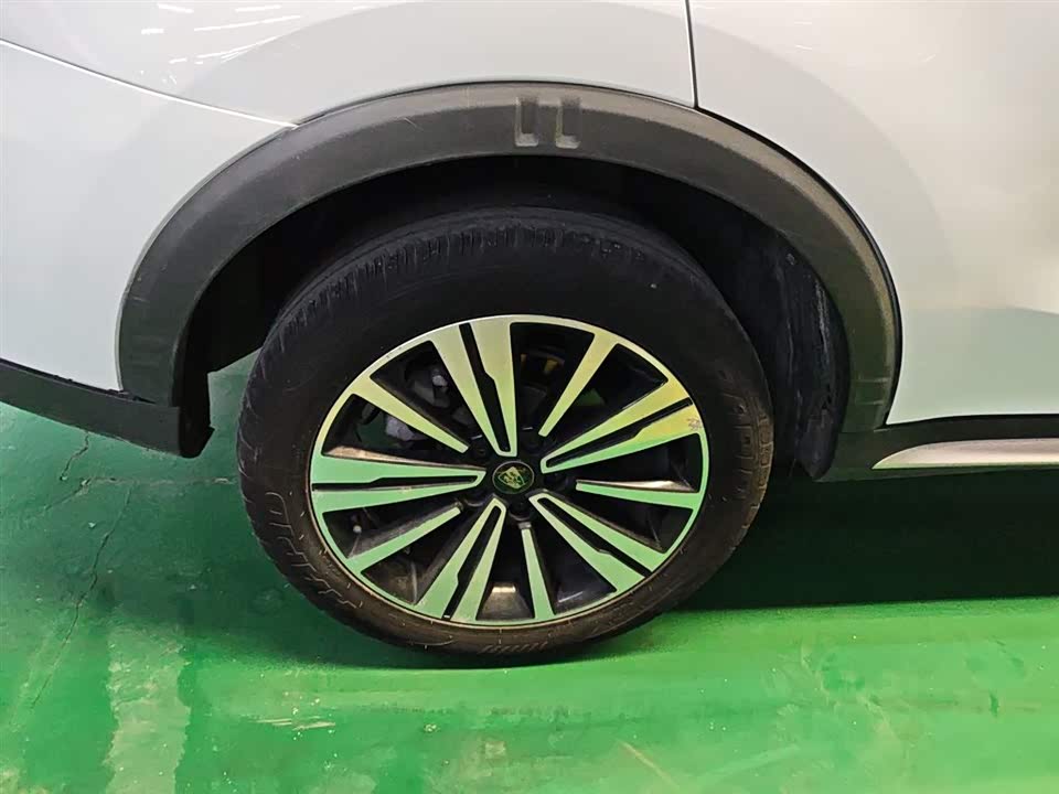 Roewe RX5