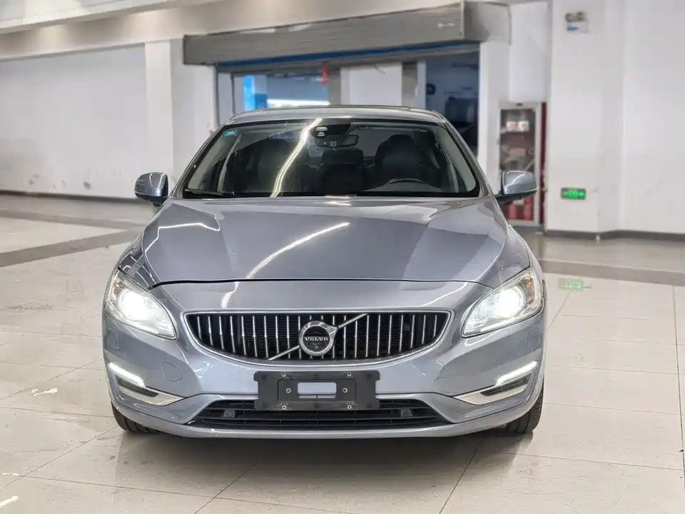 Volvo S60