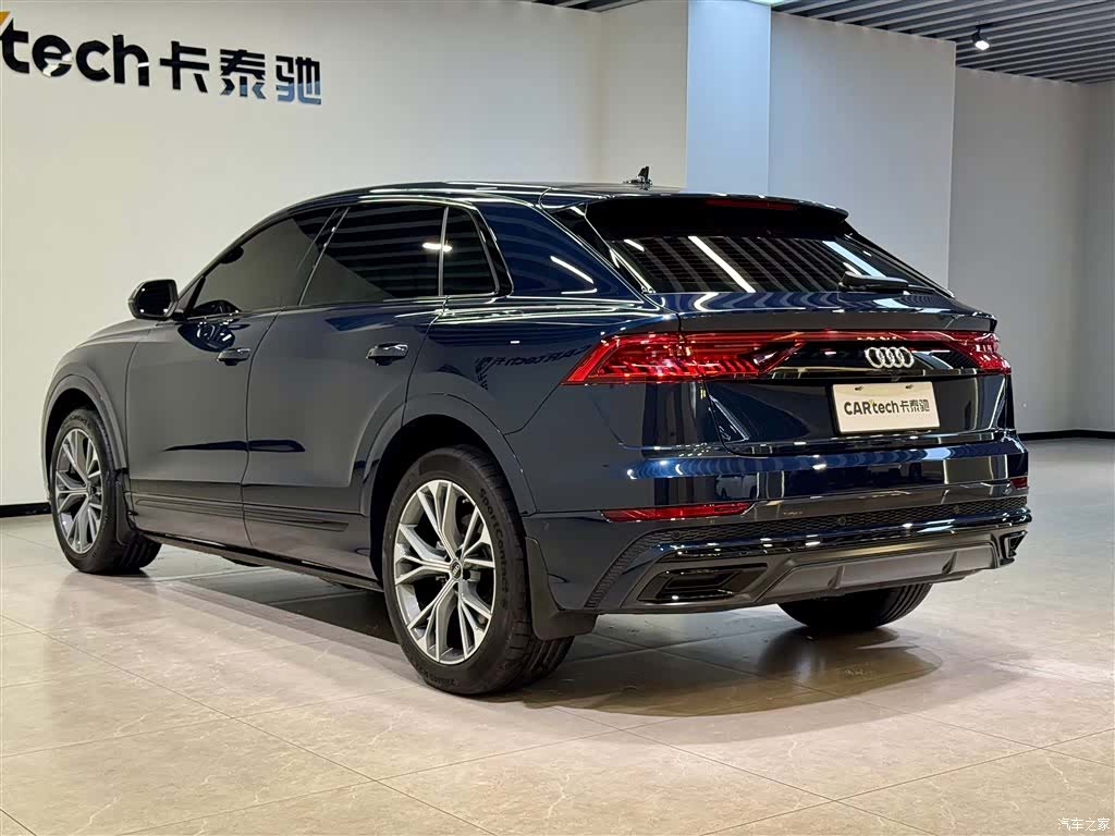 Audi Q8, 2024 6