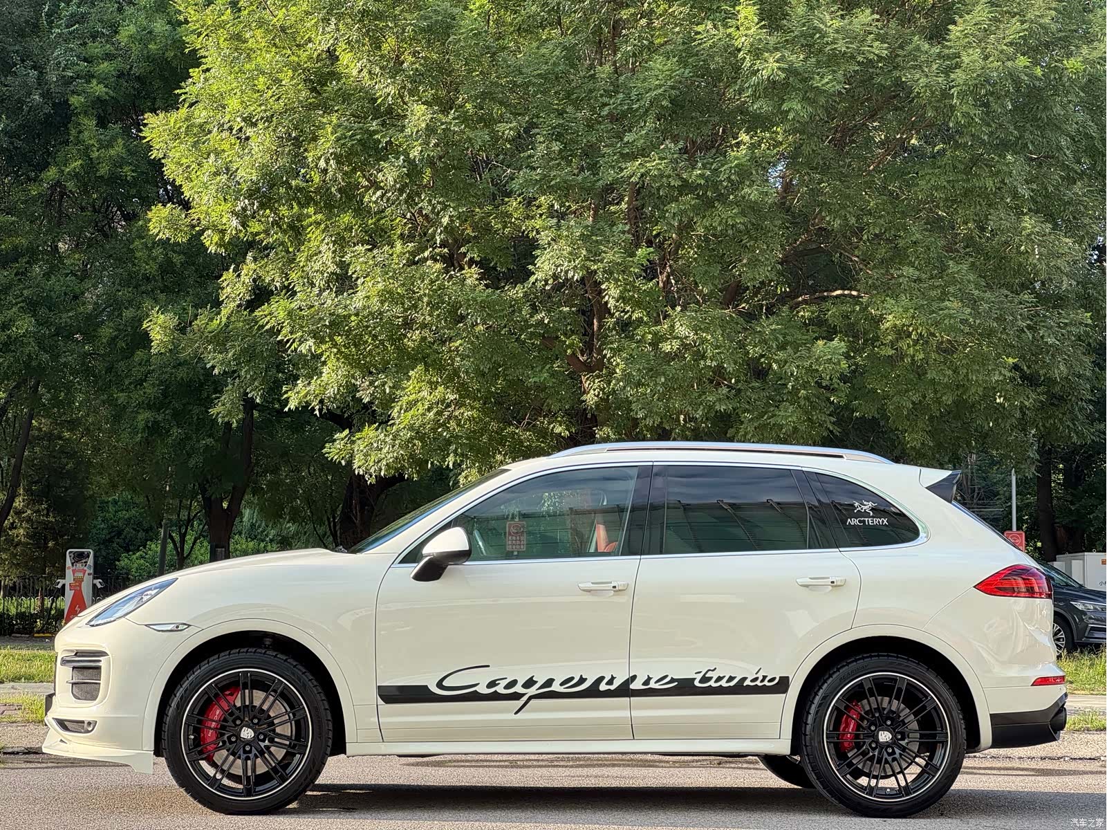 Porsche Cayenne, 2011 8