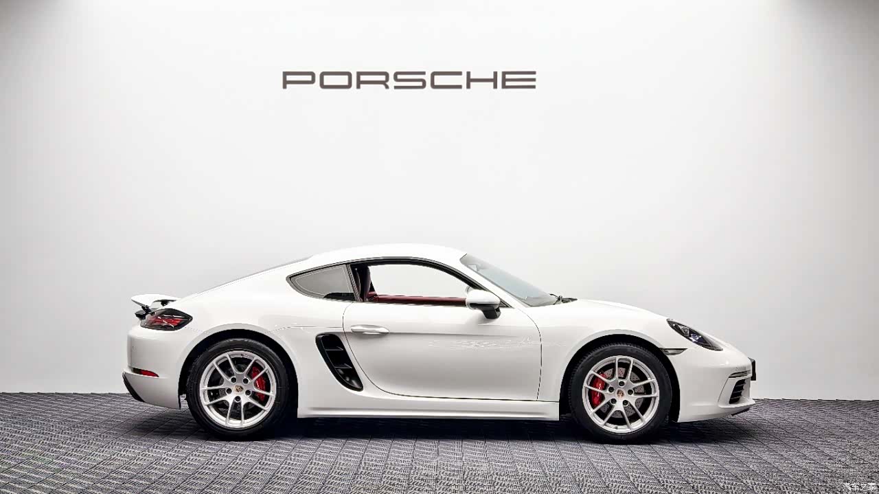 Porsche Cayman, 2019 8