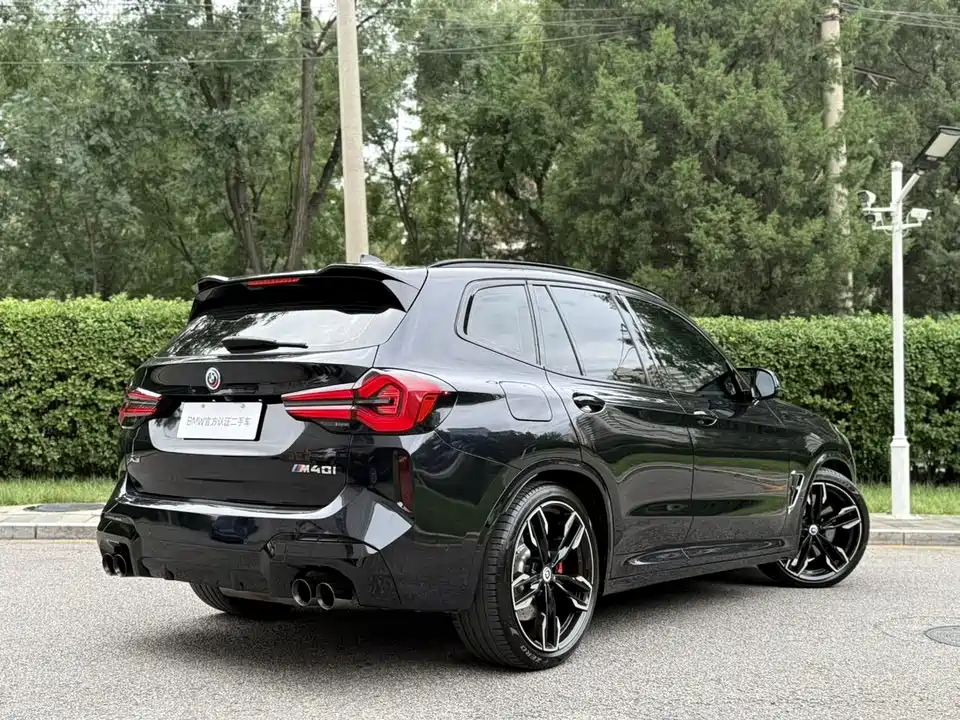BMW X3 M40i