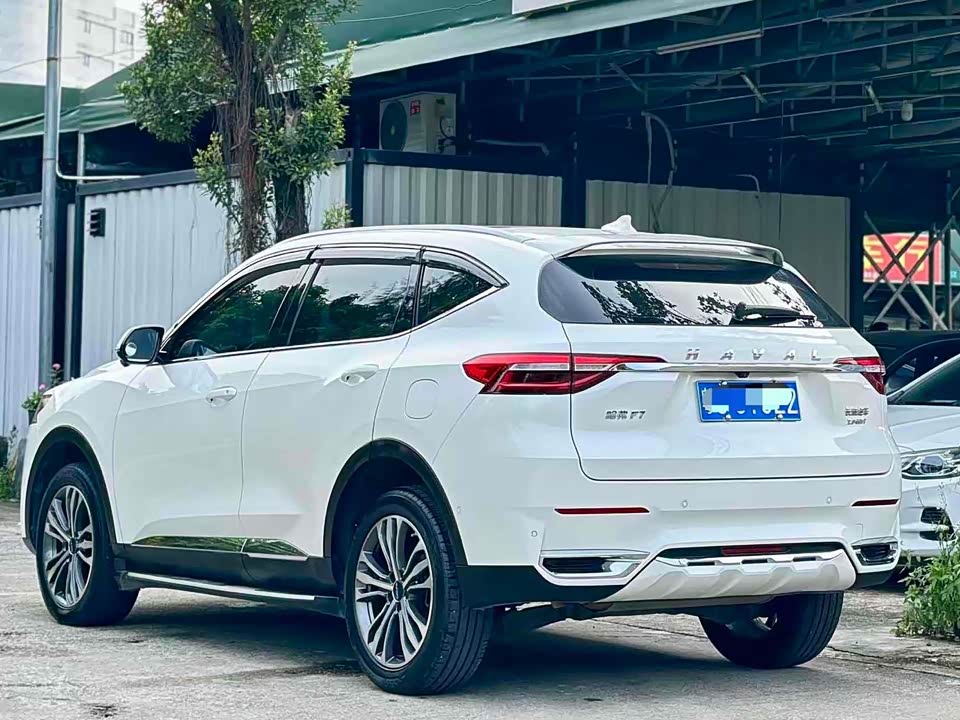 Haval F7