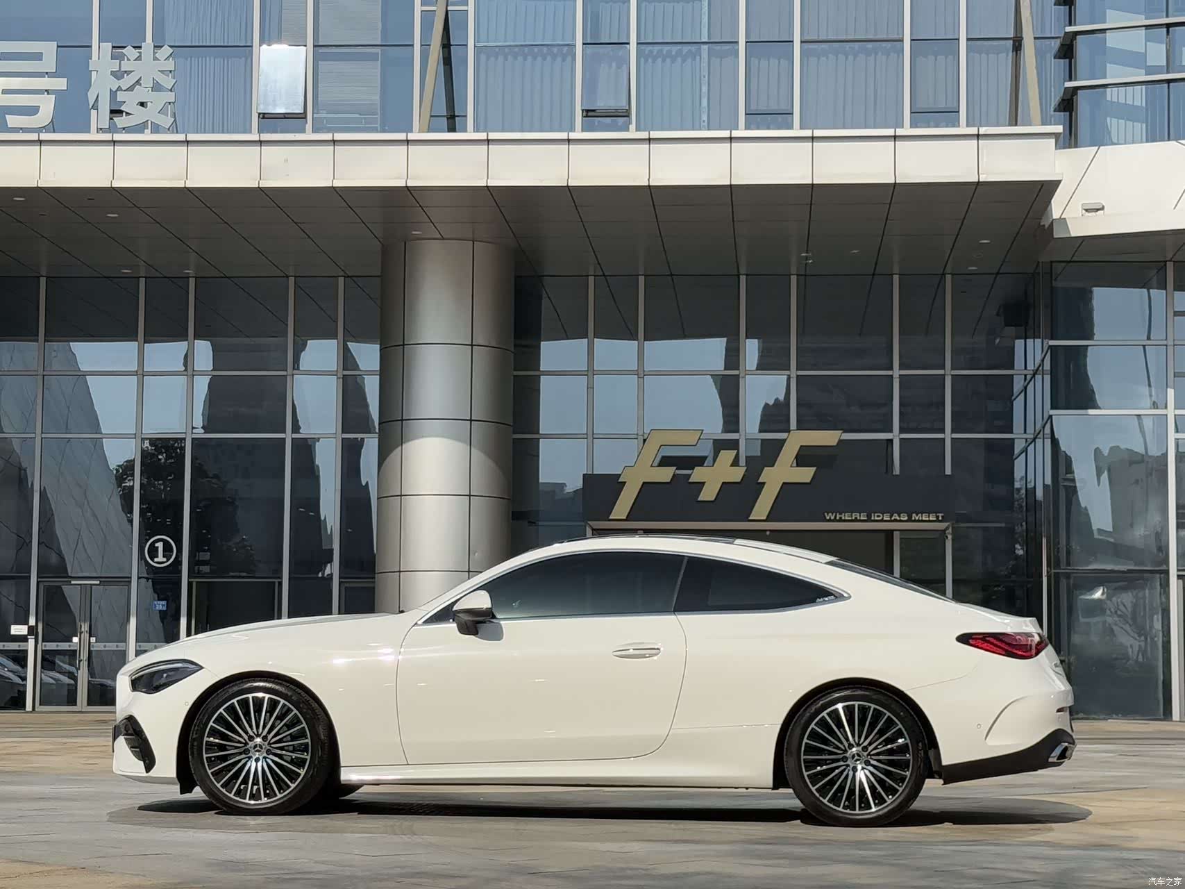 Mercedes-Benz CLE, 2025 15