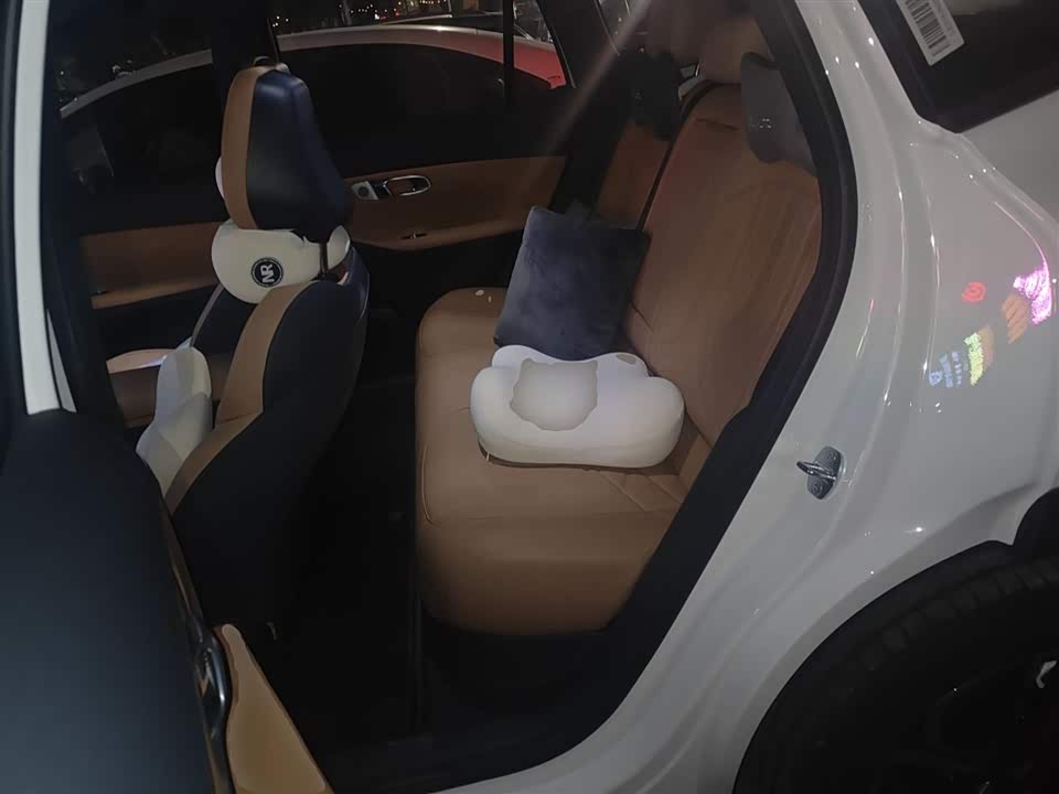 Geely Galaxy Galaxy Starship 7