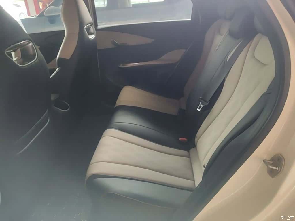 BYD Dolphin, 2023 17