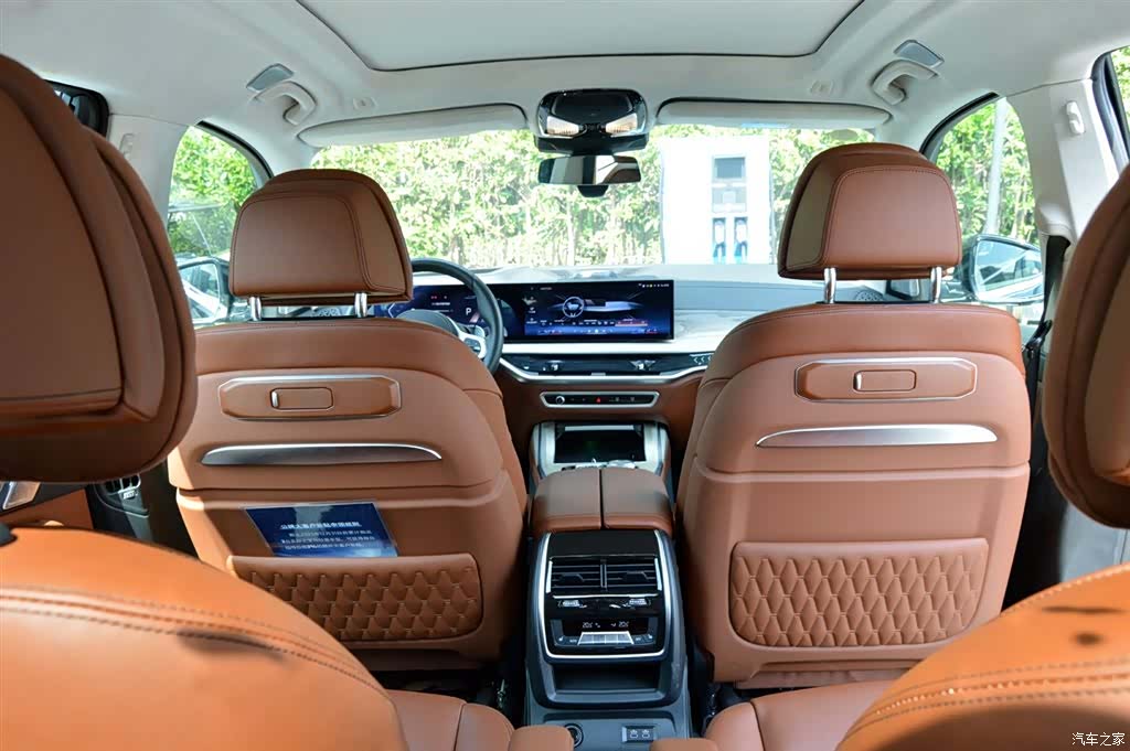 BMW X7, 2024 14