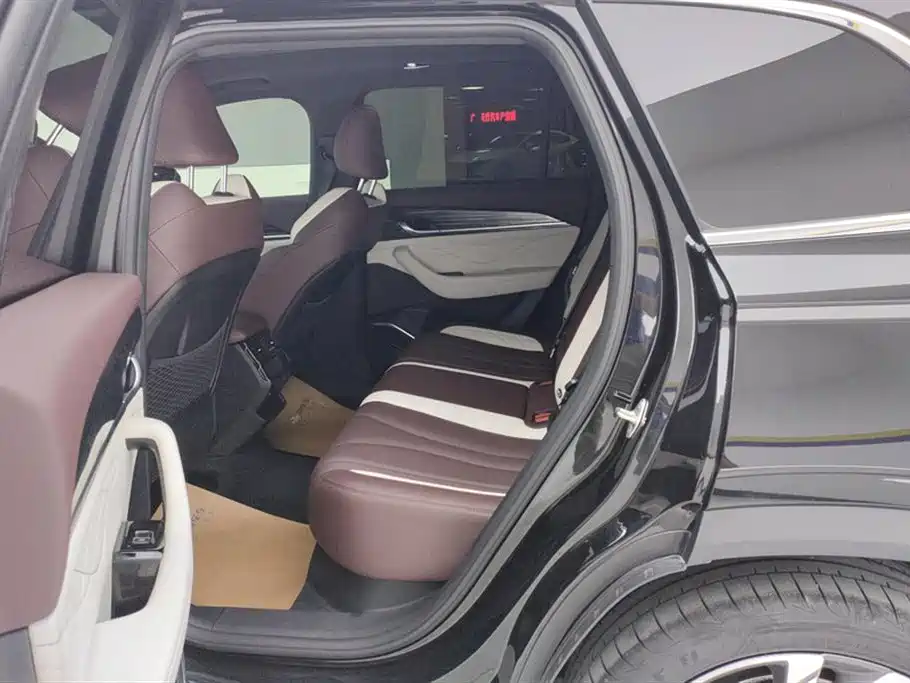 Geely Monjaro
