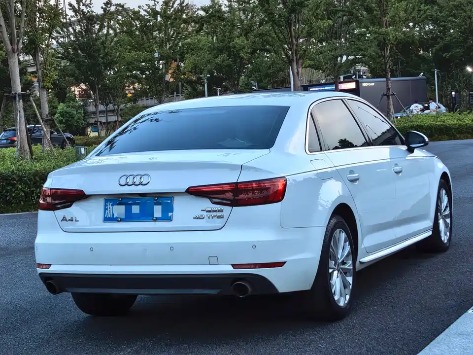 Audi A4L