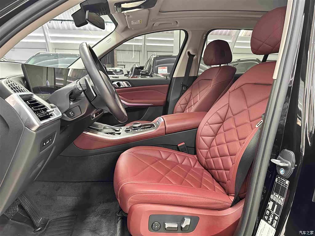 BMW X5, 2025 8