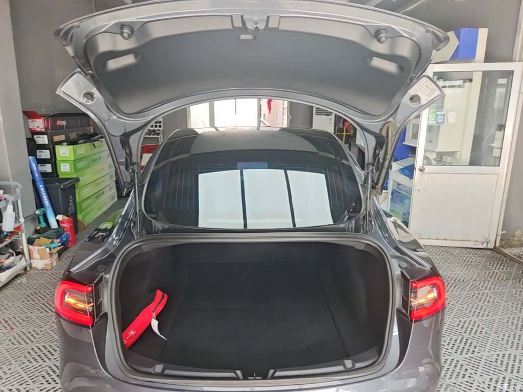 Tesla Model 3, 2020 19