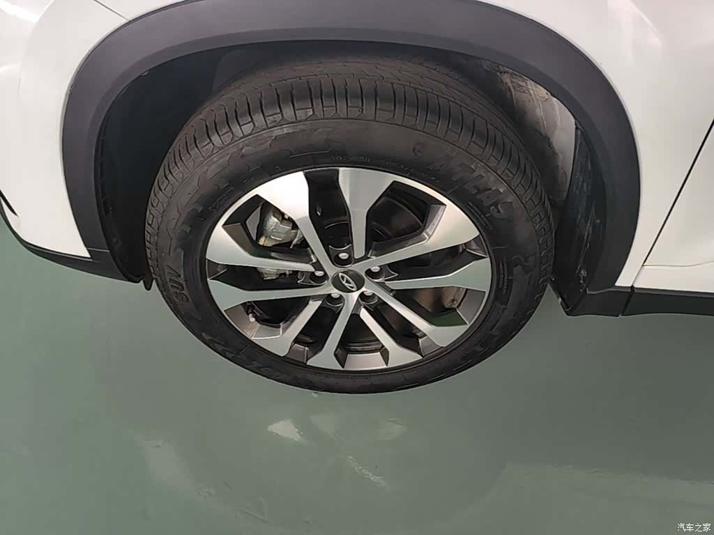Chery Tiggo 8, 2024 23