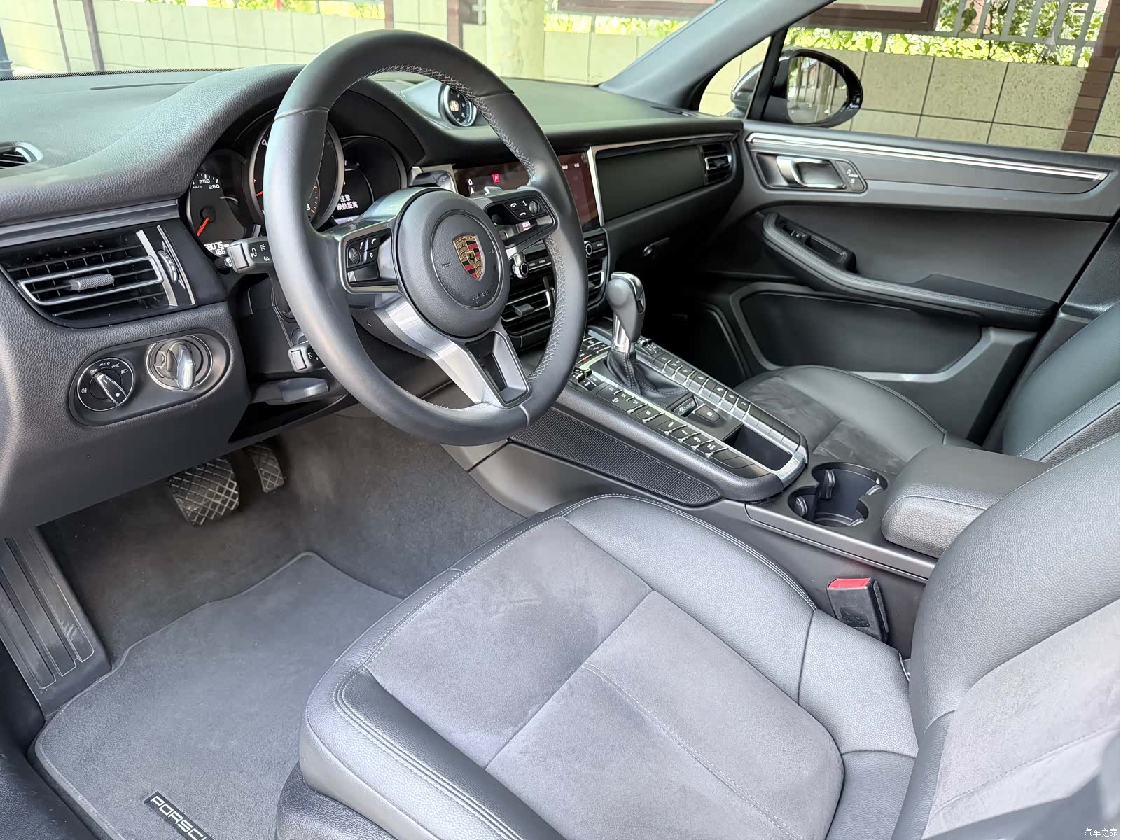 Porsche Macan, 2022 8