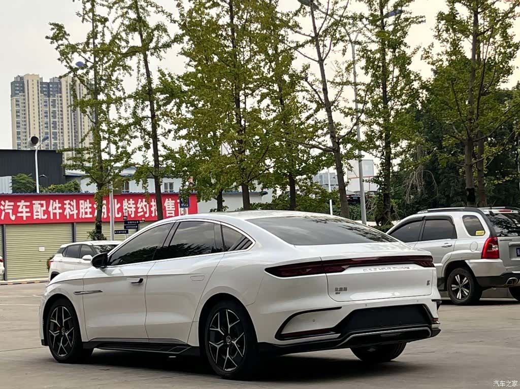 BYD Han, 2022 9