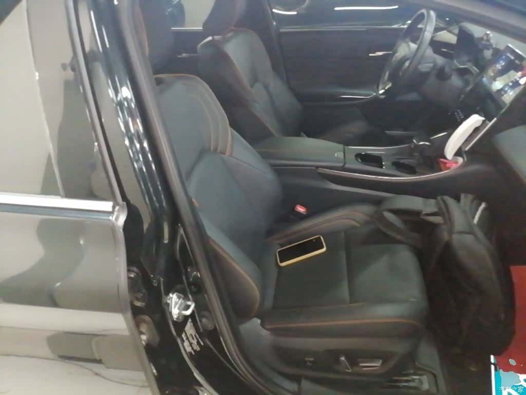 Toyota Avalon, 2025 25