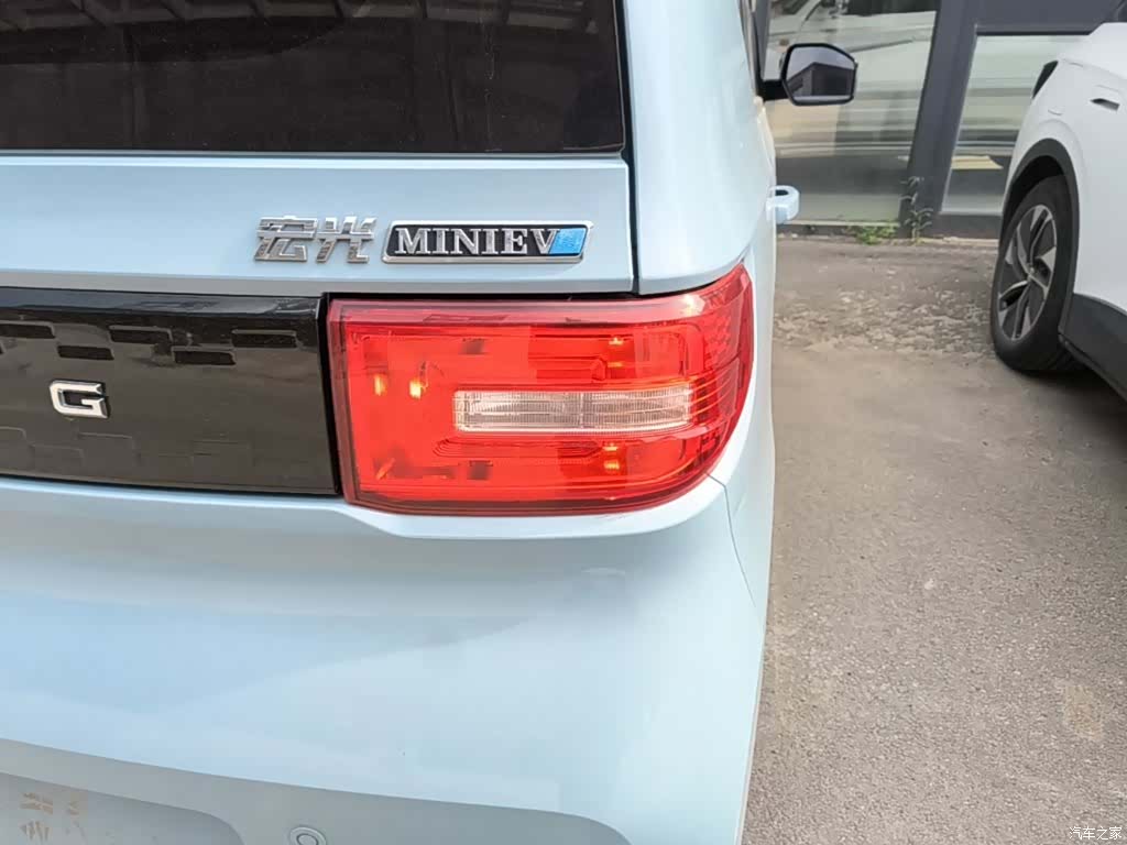 Wuling MINIEV, 2022 8