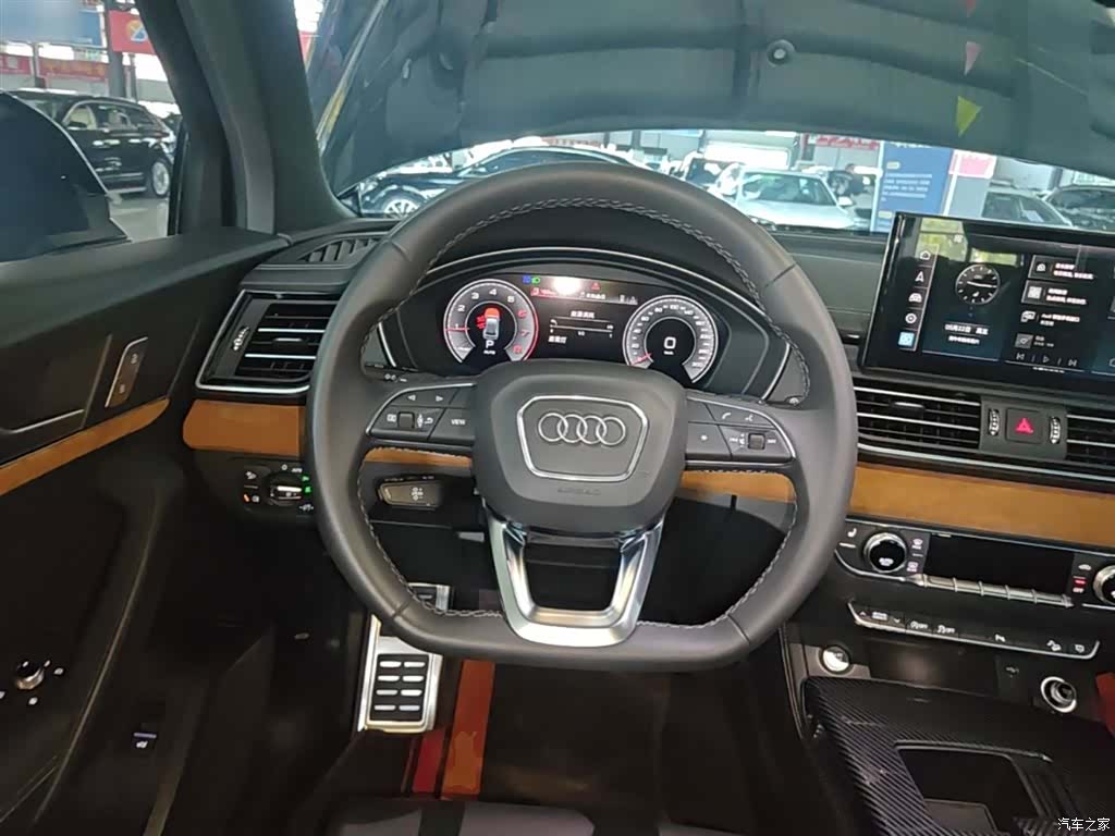 Audi Q5L, 2024 11