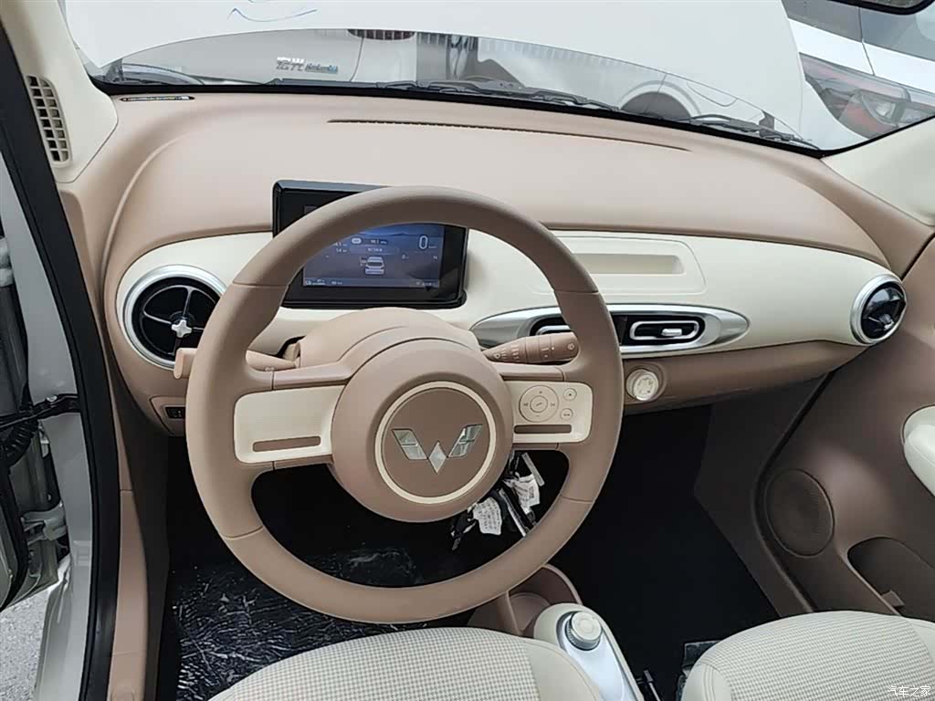 Wuling MINIEV, 2026 10