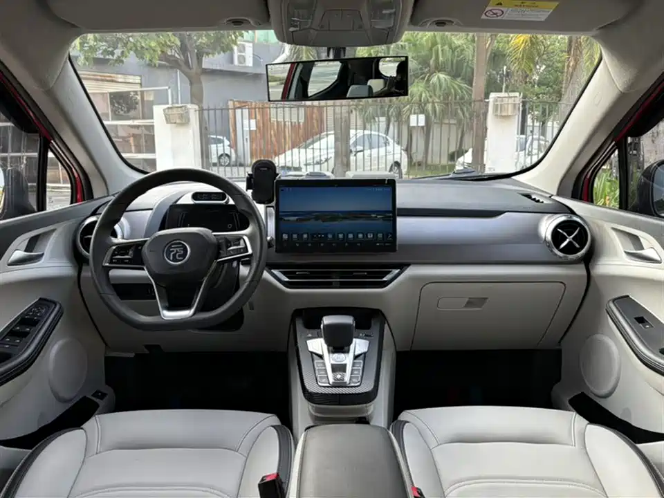 BYD Yuan Pro BYD Yuan Pro