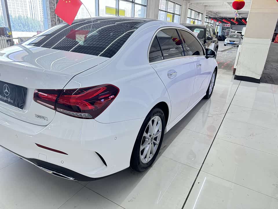 Mercedes-Benz Class A Mercedes-Benz Class A