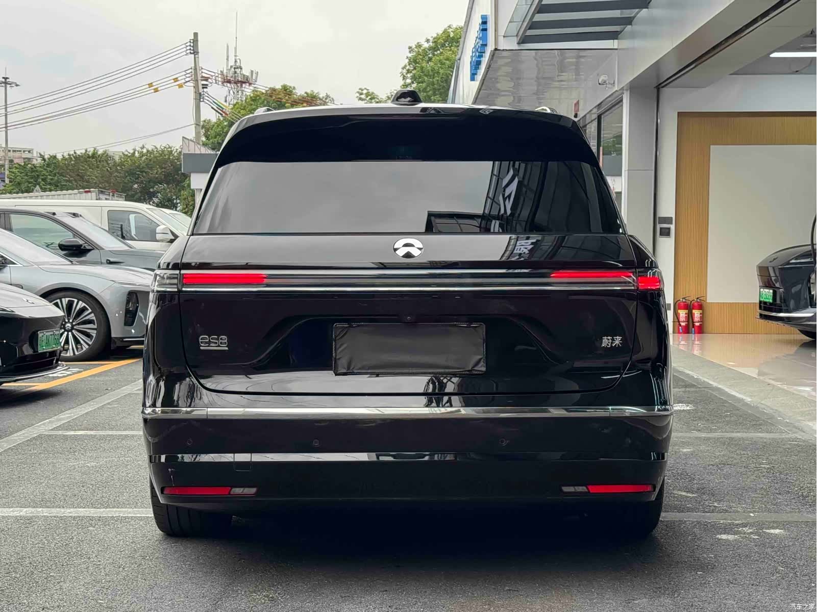 NIO ES8, 2025 4