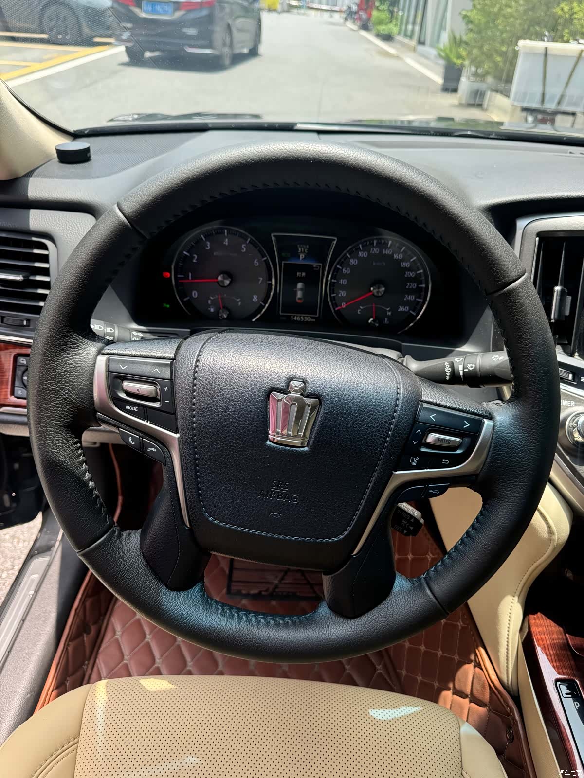 Toyota Crown, 2016 7