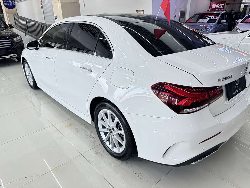 Mercedes-Benz Class A Mercedes-Benz Class A