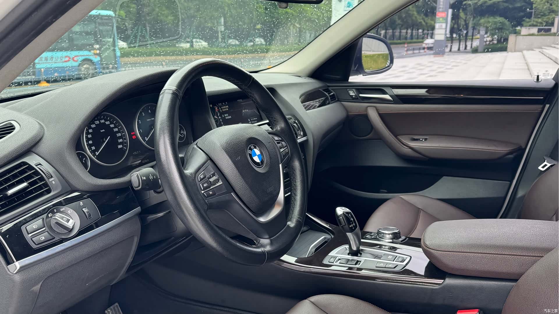 BMW X4, 2015 11