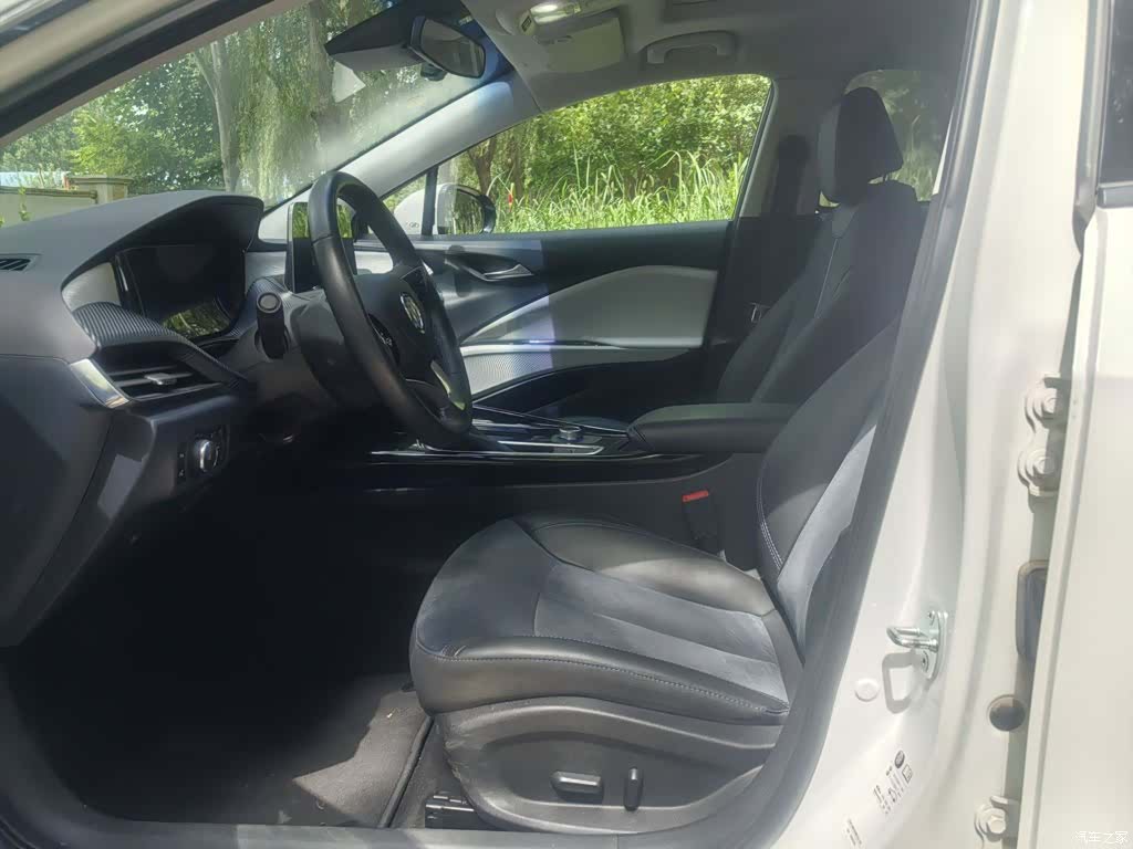 Buick Velite, 2022 10