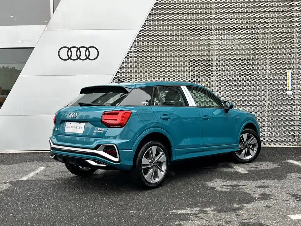 Audi Q2L Audi Q2L