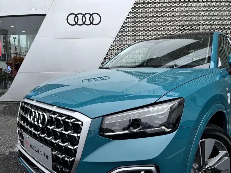 Audi Q2L Audi Q2L
