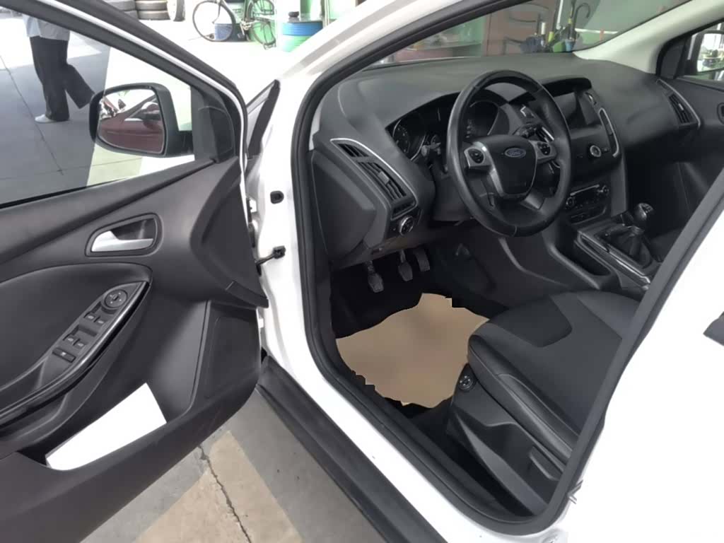 Ford Focus, 2015 16