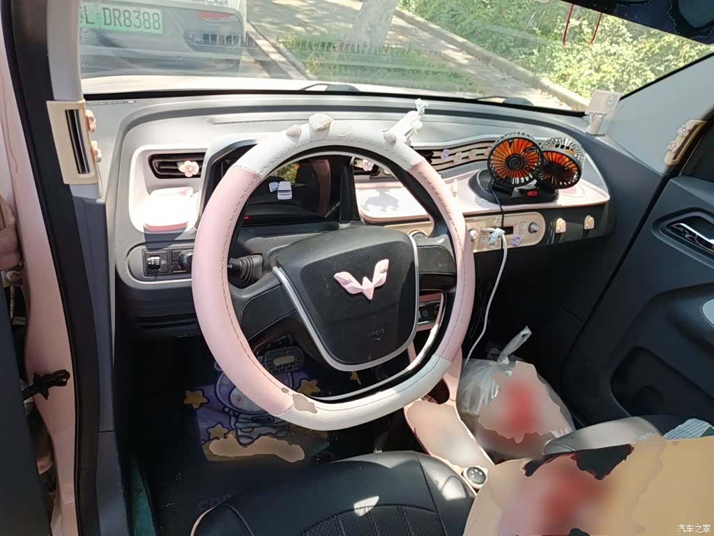 Wuling MINIEV, 2021 6