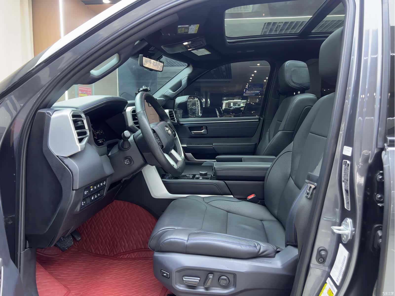 Toyota Sequoia, 2023 10