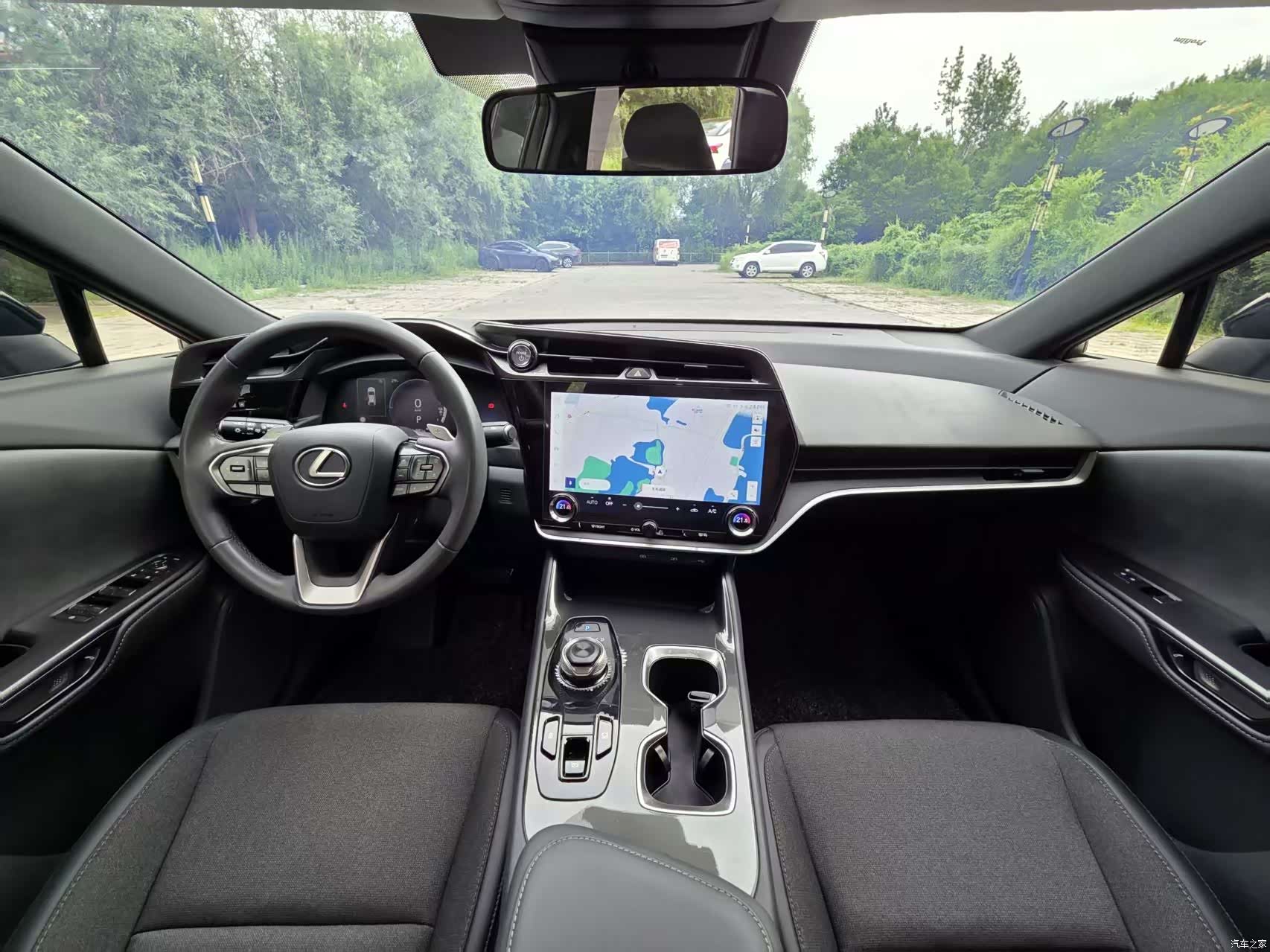 Lexus RZ, 2024 9