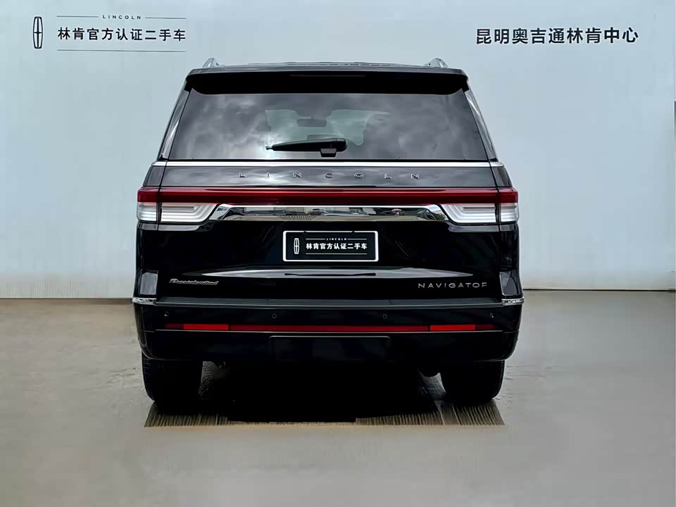 Lincoln Navigator