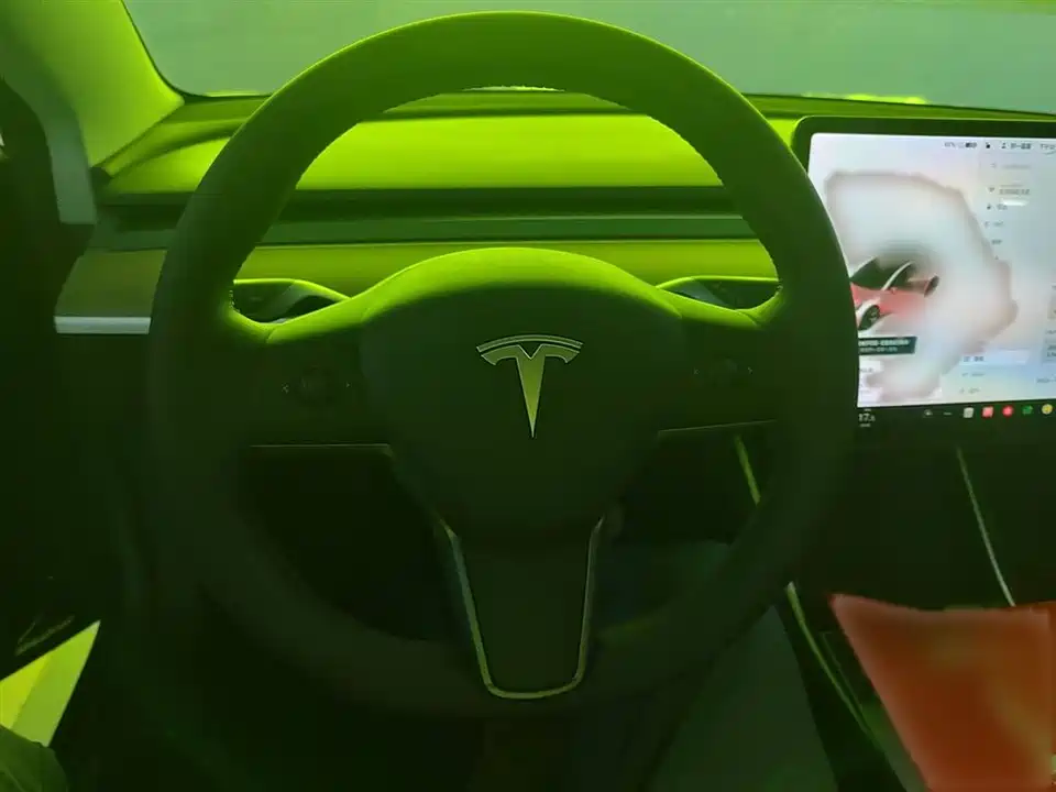 Tesla Model 3 Tesla Model 3