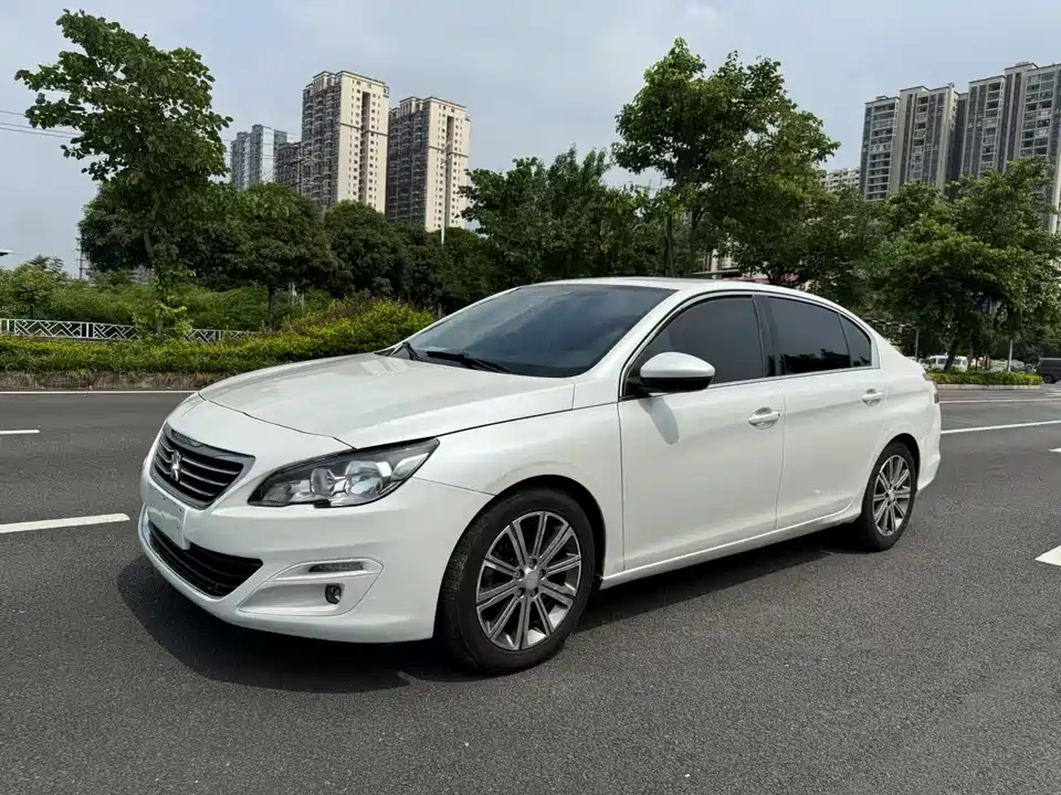 Peugeot 408