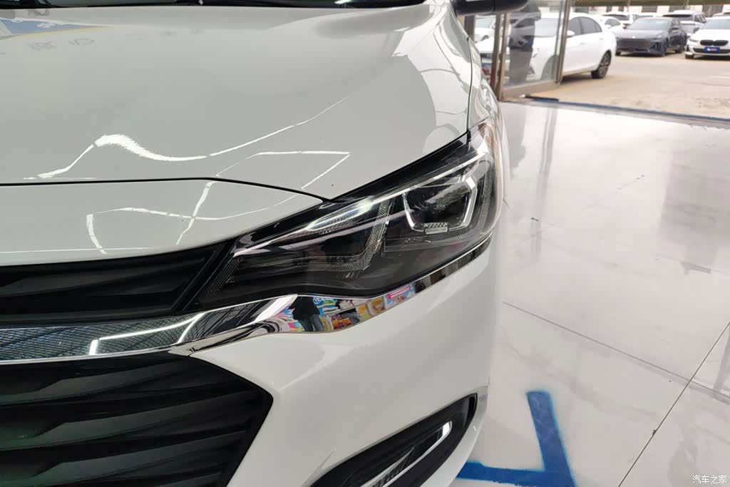 Chevrolet 320, 2021 все фото