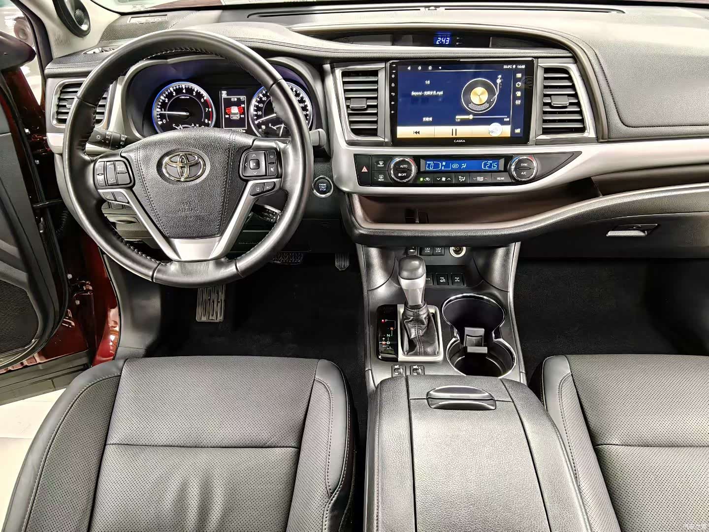 Toyota Highlander, 2019 все фото