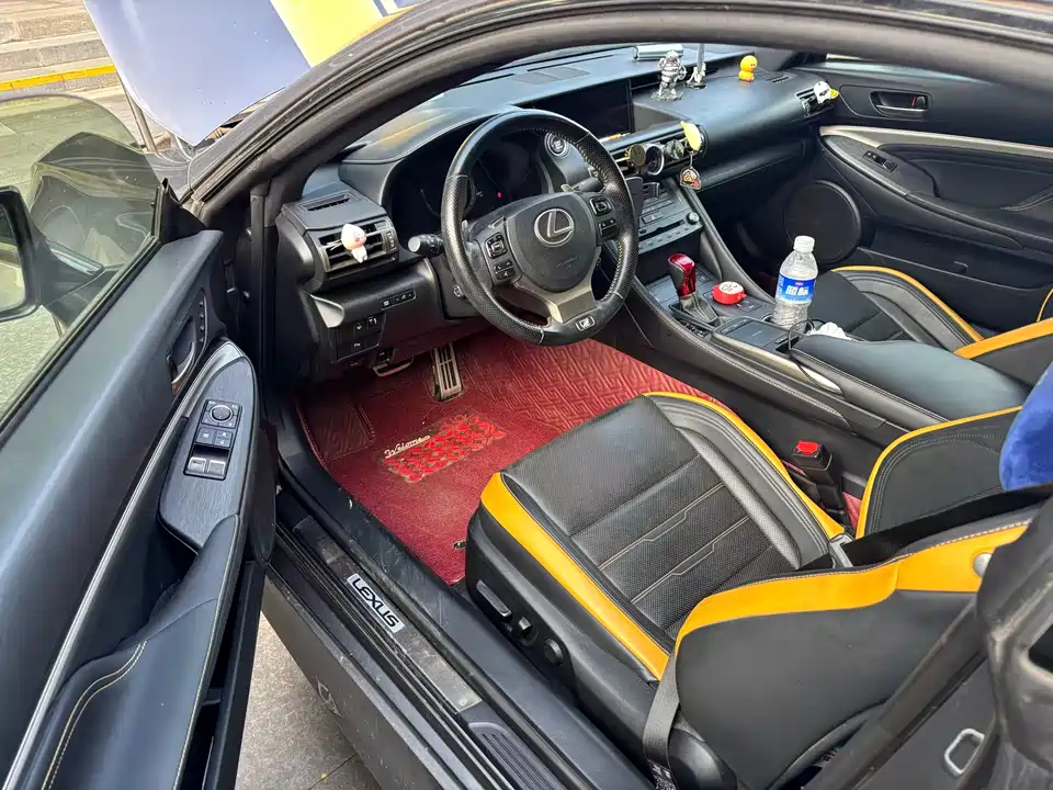 Lexus RC
