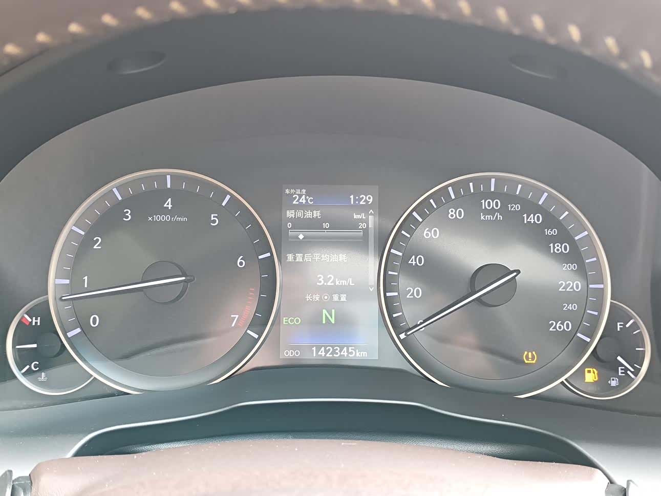 Lexus ES, 2017 14