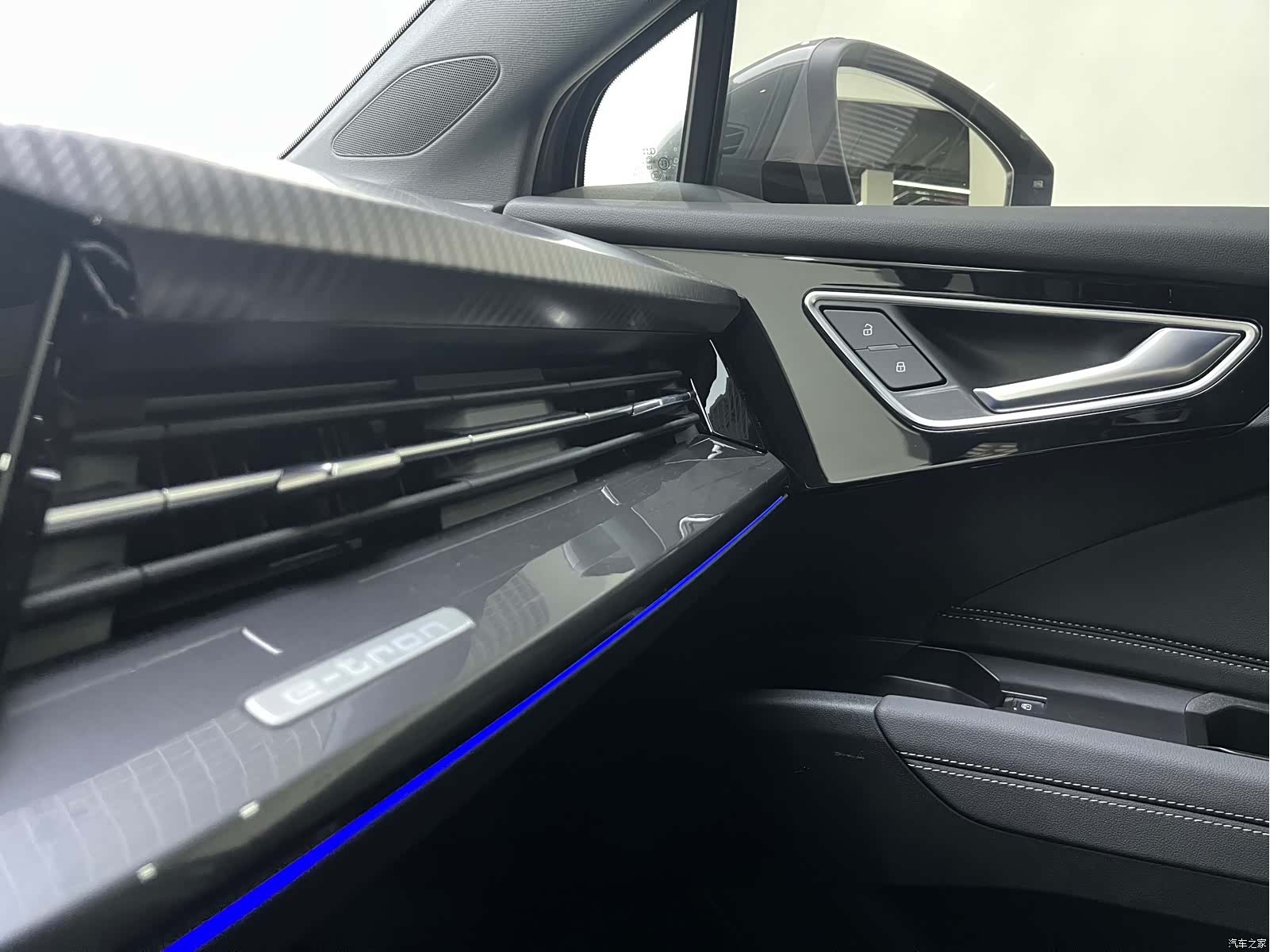 Audi Q4 e-tron, 2023 10