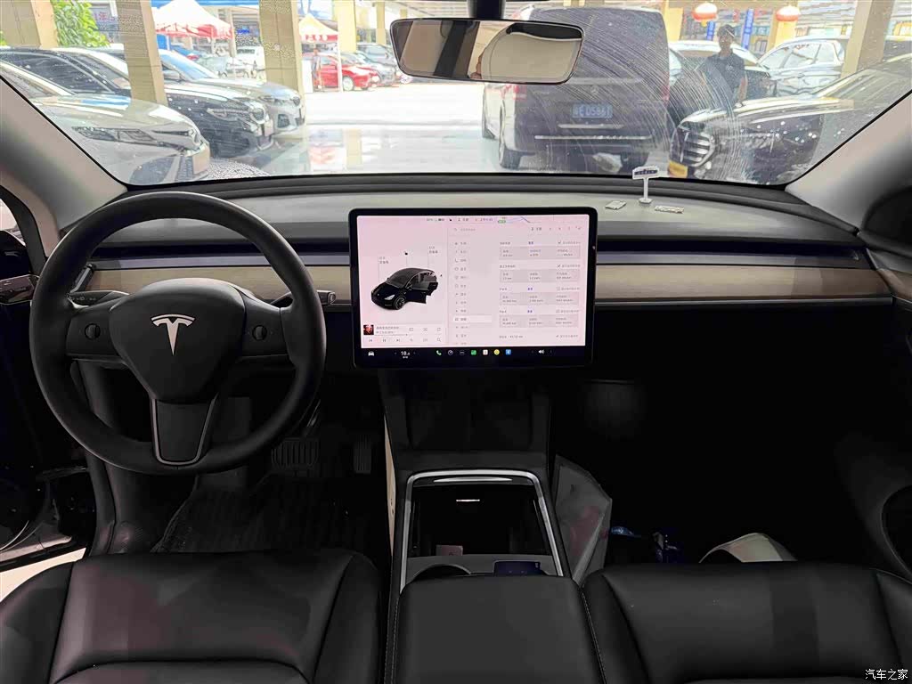 Tesla Model Y, 2021 10