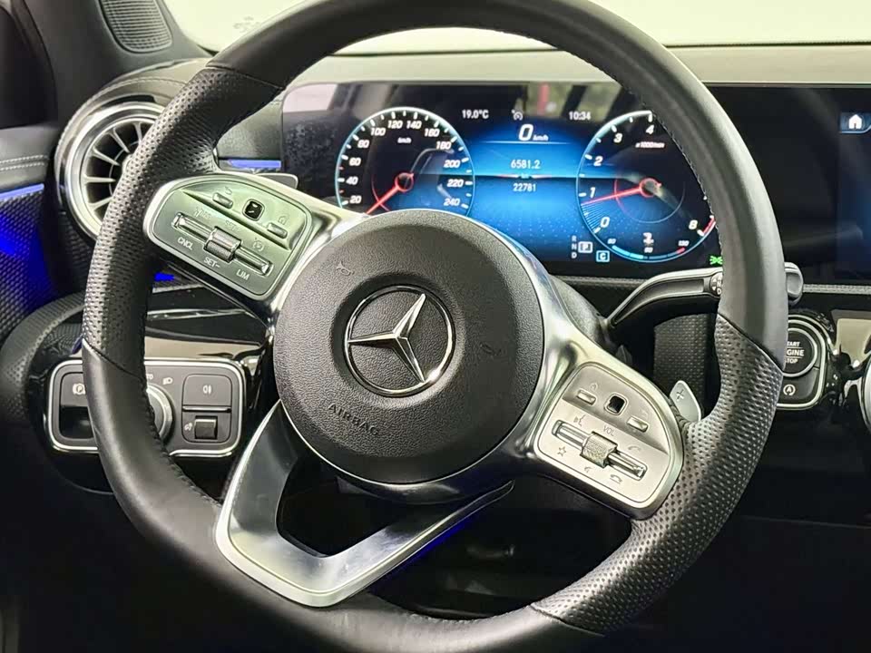 Mercedes-Benz Class A Mercedes-Benz Class A