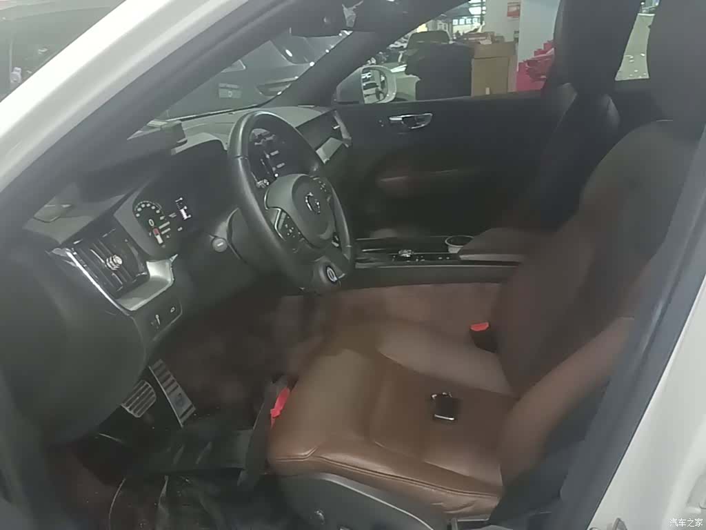 Volvo XC60, 2021 15